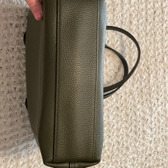 Longchamp Roseau Essential M Tote bag Khaki - Leather - Picture 3 of 16